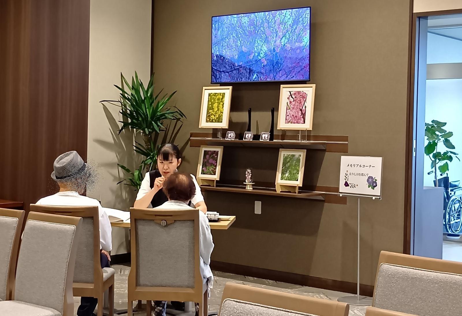 19:00 まで受付可能!「パ」ルモの家族葬相談会のイメージ